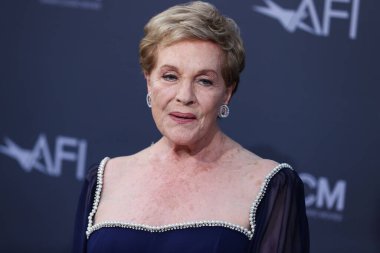 İngiliz aktris Julie Andrews, 9 Haziran 2022 'de Hollywood, Los Angeles, Kaliforniya, ABD' de düzenlenen Dolby Tiyatrosu 'nda düzenlenen 48.. 