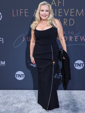 Amerikalı eski aktris Kym Karath, 9 Haziran 2022 'de ABD' nin Los Angeles, Kaliforniya eyaletindeki Dolby Tiyatrosu 'nda düzenlenen 48. AFI Yaşam Başarı Ödülüne layık görüldü. Ajans