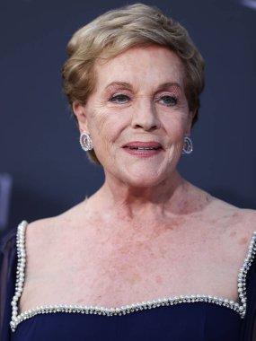 İngiliz aktris Julie Andrews, 9 Haziran 2022 'de Hollywood, Los Angeles, Kaliforniya, ABD' de düzenlenen Dolby Tiyatrosu 'nda düzenlenen 48.. 