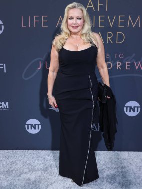 Amerikalı eski aktris Kym Karath, 9 Haziran 2022 'de Dolby Tiyatrosu' nda düzenlenen 48. AFI Yaşam Boyu Başarı Ödülüne layık görüldü.. 