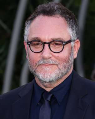 Amerikalı film yapımcısı Colin Trevorrow, 6 Haziran 2022 'de Hollywood, Los Angeles, Kaliforniya, ABD' de bulunan TCL Çin Tiyatrosu IMAX 'te düzenlenen Universal Pictures' ın 'Jurassic World Dominion' adlı filminin Los Angeles galasına geldi.. 