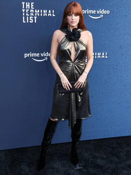 Αμερικανίδα Ηθοποιός Riley Keough Φορώντας Ysl Φτάνει Στο Los Angeles — Φωτογραφία Αρχείου