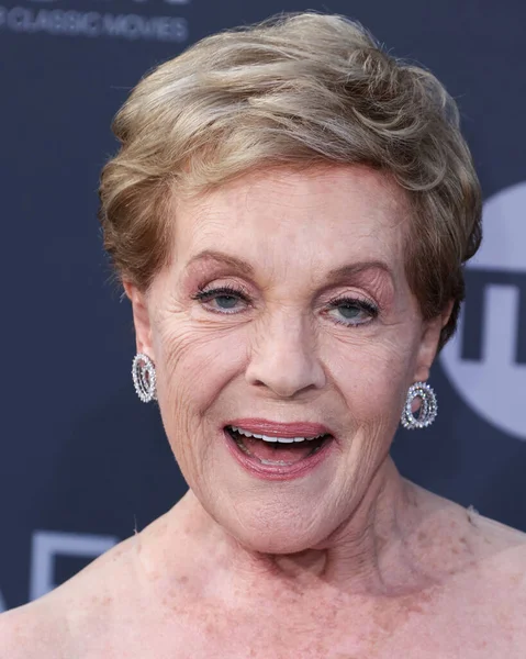 İngiliz aktris Julie Andrews, 9 Haziran 2022 'de Hollywood, Los Angeles, Kaliforniya, ABD' de düzenlenen Dolby Tiyatrosu 'nda düzenlenen 48..