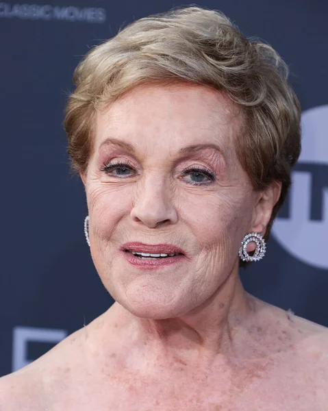 İngiliz aktris Julie Andrews, 9 Haziran 2022 'de Hollywood, Los Angeles, Kaliforniya, ABD' de düzenlenen Dolby Tiyatrosu 'nda düzenlenen 48..