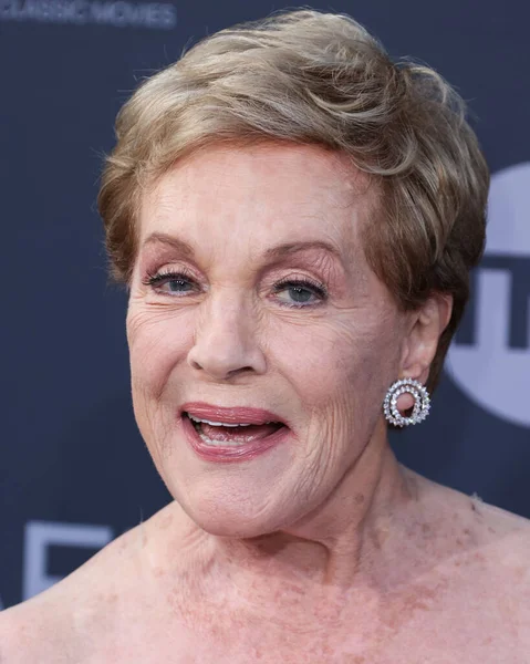 İngiliz aktris Julie Andrews, 9 Haziran 2022 'de Hollywood, Los Angeles, Kaliforniya, ABD' de düzenlenen Dolby Tiyatrosu 'nda düzenlenen 48..