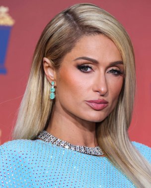 5 Haziran 'da yayınlanan bu resimde, Amerikan medya kişiliği Paris Hilton 2022 MTV Film ve TV Ödülleri' ne ulaştı: Santa Monica, Los Angeles, Kaliforniya, ABD 'deki Barker Hangar' da UNSCRIPTED. 