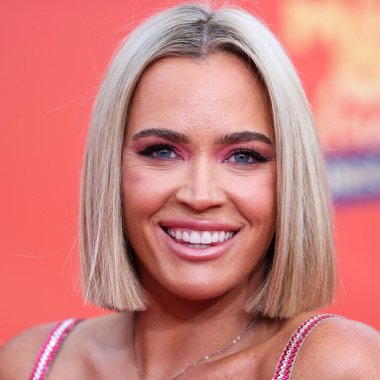 5 Haziran 'da yayınlanan bu resimde, Amerikalı televizyon karakteri Teddi Jo Mellencamp Arroyave 2022 MTV Film ve TV Ödülleri' ne ulaşır: Santa Monica, Los Angeles, Kaliforniya 'daki The Barker Hangar' da UNSCRIPTED. 