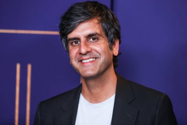 Müzikal besteci Siddhartha Khosla, 25 Mayıs 2022 'de Hollywood, Los Angeles, Kaliforniya, ABD' de NBCU FYC 'de düzenlenen FYC Kapanış Gecesi Müzik Etkinliğine geldi.. 