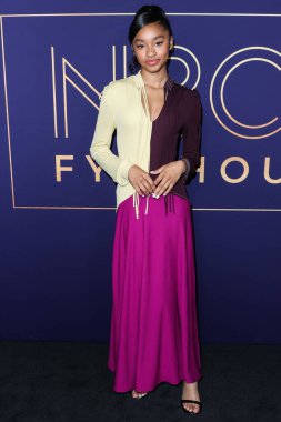 Amerikalı aktris Akira Akbar, NBCUniversal 'in' Bel-Air 'etkinliğine 24 Mayıs 2022' de Hollywood, Los Angeles, Kaliforniya, ABD 'deki NBCU FYC House' a geldi.. 