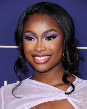 Amerikalı şarkıcı / aktris Coco Jones, NBCUniversal 'in' Bel-Air 'etkinliğine 24 Mayıs 2022' de Hollywood, Los Angeles, Kaliforniya, ABD 'deki NBCU FYC House' a geldi.. 