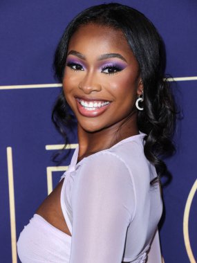Amerikalı şarkıcı / aktris Coco Jones, NBCUniversal 'in' Bel-Air 'etkinliğine 24 Mayıs 2022' de Hollywood, Los Angeles, Kaliforniya, ABD 'deki NBCU FYC House' a geldi.. 