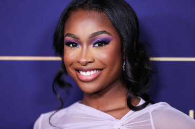 Amerikalı şarkıcı / aktris Coco Jones, NBCUniversal 'in' Bel-Air 'etkinliğine 24 Mayıs 2022' de Hollywood, Los Angeles, Kaliforniya, ABD 'deki NBCU FYC House' a geldi.. 