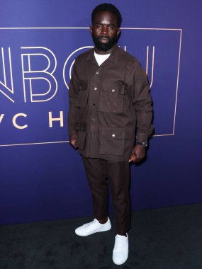 İngiliz televizyon oyuncusu Jimmy Akingbola, NBCUniversal 'in' Bel-Air 'etkinliğine 24 Mayıs 2022' de Hollywood, Los Angeles, Kaliforniya, ABD 'deki NBCU FYC House' a geldi.. 