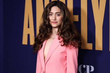 Amerikalı aktris Emmy Rossum, 21 Mayıs 2022 'de NBCU FYC Binası' nda düzenlenen NBCUniversal 'in FYC etkinliğine katıldı..