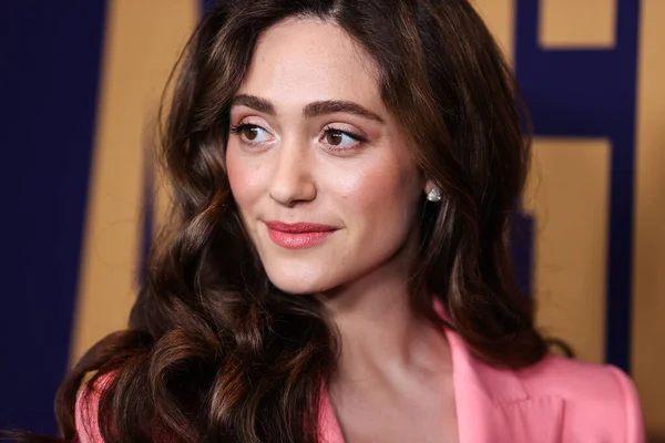 Actriz Estadounidense Emmy Rossum Llega Evento Fyc Nbcuniversal Para Angelyne — Foto de Stock