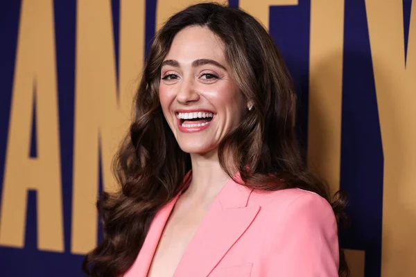 Actriz Estadounidense Emmy Rossum Llega Evento Fyc Nbcuniversal Para Angelyne — Foto de Stock