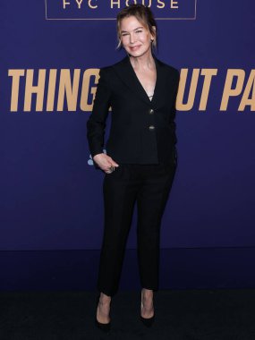 Amerikalı aktris Rene Zellweger (Renee Zellweger), 18 Mayıs 2022 'de NBCU FYC Binası' nda düzenlenen NBCUniversal 'in FYC etkinliğine katıldı..