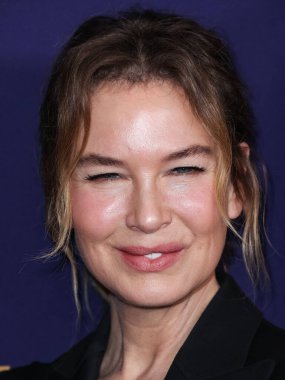 Amerikalı aktris Rene Zellweger (Renee Zellweger), 18 Mayıs 2022 'de NBCU FYC Binası' nda düzenlenen NBCUniversal 'in FYC etkinliğine katıldı..