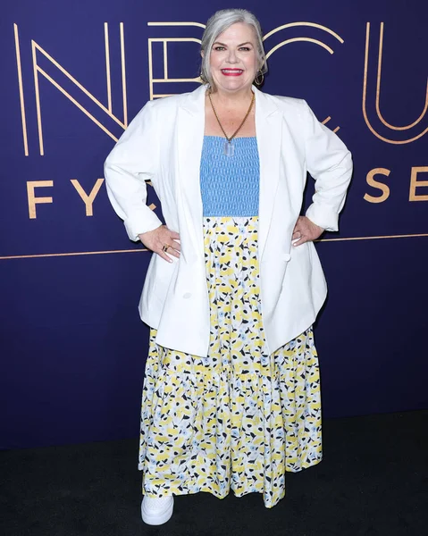 アメリカの女優ポーラ ペルがNbcuniversalのFycイベントに到着しました2022年5月19日にNbcu Fyc Houseで開催された Girls5Eva のために 米国カリフォルニア州ロサンゼルスのハリウッドで — ストック写真