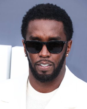 Amerikalı rapçi Diddy (Sean Combs), 15 Mayıs 2022 'de MGM Grand Garden Arena' da düzenlenen 2022 Billboard Müzik Ödülleri 'ne geldi.. 