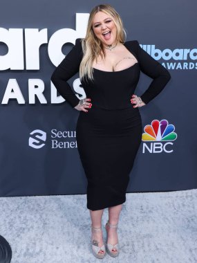 Amerikalı şarkıcı ve söz yazarı Elle King, 15 Mayıs 2022 'de MGM Grand Garden Arena' da düzenlenen 2022 Billboard Müzik Ödülleri 'ne geldi.. 