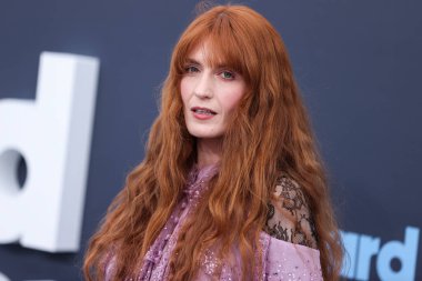 Gucci giyen İngiliz şarkıcı Florence Welch, 15 Mayıs 2022 'de ABD' nin Las Vegas, Nevada kentindeki MGM Grand Garden Arena 'da düzenlenen 2022 Billboard Müzik Ödüllerine geldi.. 