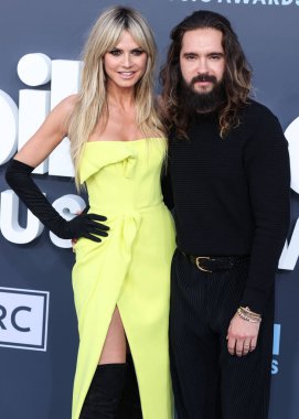 Heidi Klum ve Tom Kaulitz, 15 Mayıs 2022 'de MGM Grand Garden Arena' da düzenlenen 2022 Billboard Müzik Ödülleri 'ne geldiler.. 