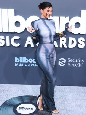 Balmain giyen Amerikalı model Kylie Jenner, 15 Mayıs 2022 'de MGM Grand Garden Arena' da düzenlenen 2022 Billboard Müzik Ödülleri 'ne ulaştı..