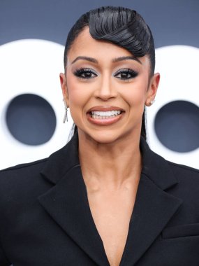 Liza Koshy, 15 Mayıs 2022 'de MGM Grand Garden Arena' da düzenlenen 2022 Billboard Müzik Ödülleri 'ne ulaştı.. 