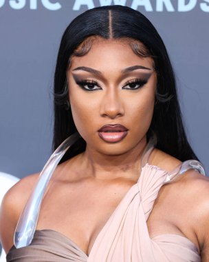 Megan Thee Stallion (Megan Jovon Ruth Pete), 15 Mayıs 2022 tarihinde Las Vegas, Nevada, ABD 'de düzenlenen MGM Grand Garden Arena' da düzenlenen 2022 Billboard Müzik Ödülleri 'ne geldi.. 