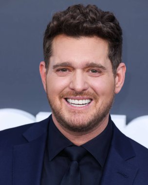 Michael Bubl (Michael Buble), 15 Mayıs 2022 tarihinde MGM Grand Garden Arena 'da düzenlenen 2022 Billboard Müzik Ödülleri' ne katılmıştır..