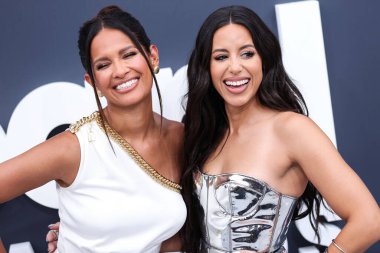 Rocsi Diaz ve Naz Perez, 15 Mayıs 2022 'de MGM Grand Garden Arena' da düzenlenen 2022 Billboard Müzik Ödülleri 'ne geldiler..