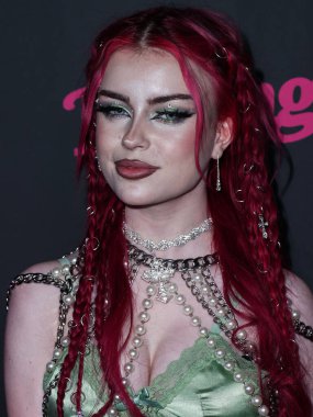 Emma Norton, 12 Mayıs 2022 'de Beverly Hills, Los Angeles, Kaliforniya, ABD' deki Hearst Estate 'te düzenlenen Rolling Stone ve Meta Açılış Yaratıcıları Sayısı Kutlaması' na geliyor.. 