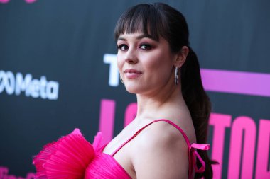 Amerikalı aktris Hayley Orrantia, 12 Mayıs 2022 'de Beverly Hills, Los Angeles, Kaliforniya, ABD' deki Hearst Estate 'te düzenlenen Rolling Stone ve Meta Açılış Yaratıcıları Sayısı Kutlaması' na geldi.
