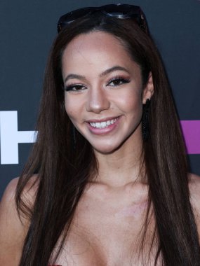 Lexie Stevenson, 12 Mayıs 2022 'de Beverly Hills, Los Angeles, Kaliforniya, ABD' deki Hearst Estate 'te düzenlenen Rolling Stone ve Meta Açılış Töreni Yaratıcıları Sayısı' na ulaşır..