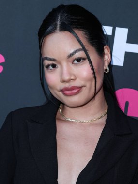 Vi Luong, 12 Mayıs 2022 'de Beverly Hills, Los Angeles, Kaliforniya, ABD' deki Hearst Estate 'te düzenlenen Rolling Stone ve Meta Açılış Yaratıcıları Sayısı Kutlaması' na ulaşır.. 