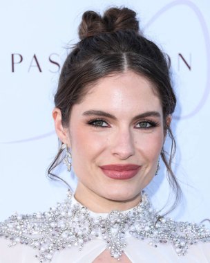 Amerikalı aktris Olivia Grace Applegate, 6 Mayıs 2022 'de Marina del Rey, Los Angeles, Kaliforniya, ABD' de düzenlenen 