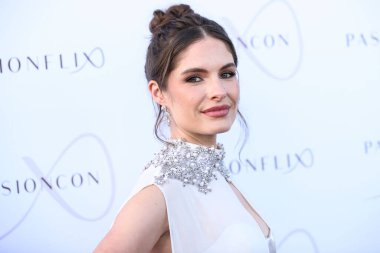 Amerikalı aktris Olivia Grace Applegate, 6 Mayıs 2022 'de Marina del Rey, Los Angeles, Kaliforniya, ABD' de düzenlenen 