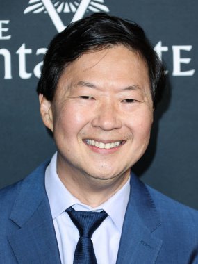 Amerikalı komedyen Ken Jeong, 4 Mayıs 2022 'de Hollywood, Los Angeles, Kaliforniya' daki Liaison Restoran + Lounge 'da düzenlenen Netflix' in 'The Pentaverate' adlı partisine geldi.. 