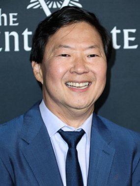 Amerikalı komedyen Ken Jeong, 4 Mayıs 2022 'de Hollywood, Los Angeles, Kaliforniya' daki Liaison Restoran + Lounge 'da düzenlenen Netflix' in 'The Pentaverate' adlı partisine geldi..