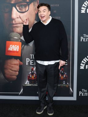 Kanadalı aktör Mike Myers, 4 Mayıs 2022 'de Hollywood, Los Angeles, Kaliforniya, ABD' deki Liaison Restaurant + Lounge 'da düzenlenen Netflix' in 'The Pentaverate' adlı partisine geldi..