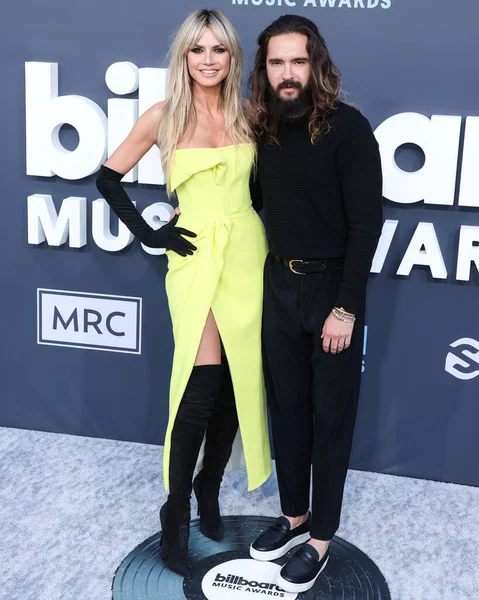 Heidi Klum และ Tom Kaulitz มาถ 2022 Billboard Music Awards — ภาพถ่ายสต็อก