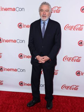 Amerikalı aktör Robert De Niro, Ulusal Tiyatro Sahipleri Derneği 'nin 28 Nisan 2022' de Las Vegas, ABD 'de gerçekleştirdiği CinemaCon Büyük Ekran Başarı Ödülleri' ne katılıyor.