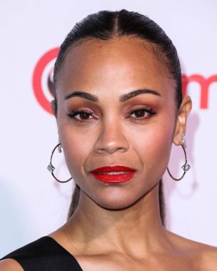 Aktris Zoe Saldaa (Zoe Saldana) 28 Nisan 2022 tarihinde Ulusal Tiyatro Sahipleri Derneği resmi toplantısı olan Caesars Palace 'daki Omnia Gece Kulübü' nde düzenlenen Sinema Büyük Ekran Başarı Ödülleri 2022 'ye ulaşır.