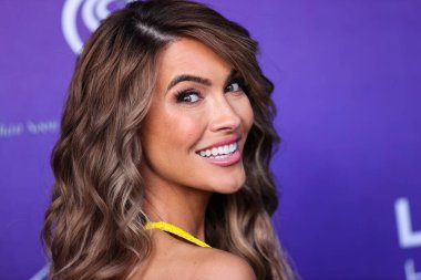 Amerikalı aktris Chrishell Stause, Los Angeles, Kaliforniya, ABD 'de 21 Nisan 2022 tarihinde Pasifik Tasarım Merkezi' nde düzenlenen Los Angeles Aile Konutları Ödülleri 'ne (LAFH) ulaştı.. 