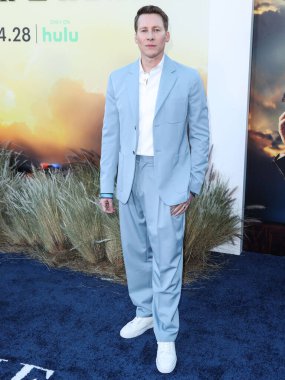 Amerikalı senaryo yazarı Dustin Lance Black, 20 Nisan 2022 'de Hollywood Atletizm Kulübü' nde düzenlenen FX 'in 