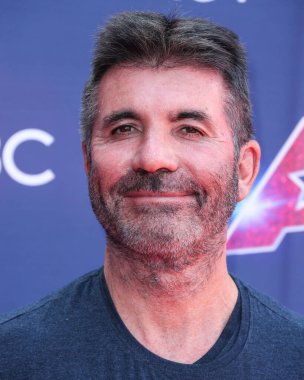 İngiliz televizyon karakteri Simon Cowell, 20 Nisan 2022 'de Pasadena, Los Angeles, Kaliforniya, ABD' de düzenlenen 17. Açılış Kırmızı Halısı 'na geldi..