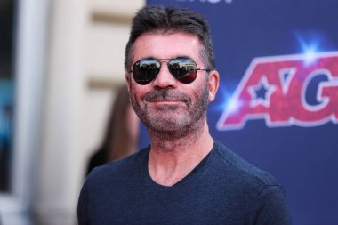 İngiliz televizyon karakteri Simon Cowell, 20 Nisan 2022 'de Pasadena, Los Angeles, Kaliforniya, ABD' de düzenlenen 17. Açılış Kırmızı Halısı 'na geldi..