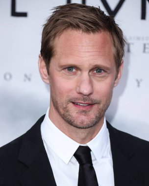 İsveçli aktör Alexander Skarsgrd (Alexander Skarsgard), 18 Nisan 2022 'de Hollywood, Los Angeles, Kaliforniya, ABD' de bulunan TCL Çin Tiyatrosu IMAX 'ta düzenlenen Focus Features' The Northman 'in Los Angeles galasına geldi..