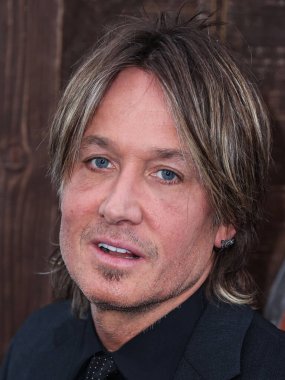 Keith Urban, 18 Nisan 2022 'de Hollywood, Los Angeles, Kaliforniya, ABD' deki TCL Çin Tiyatrosu IMAX 'ta düzenlenen Odak Özellikleri' nin Los Angeles prömiyerine geldi.. 